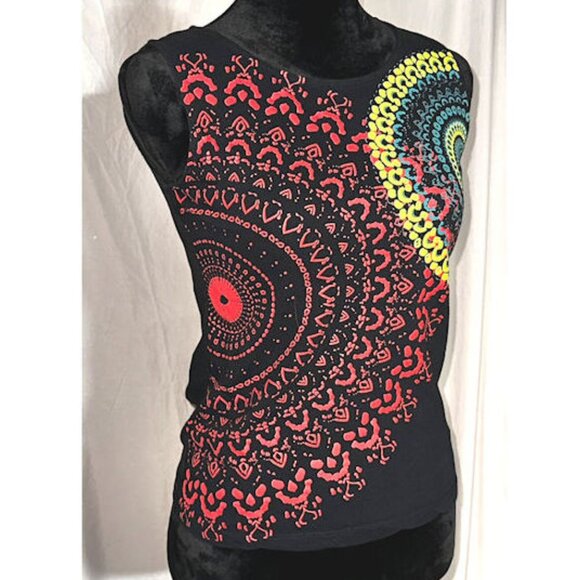Coline Tops - Coline Sleeveless T-Shirt, Kaleidoscope Pattern on Black, Size Small